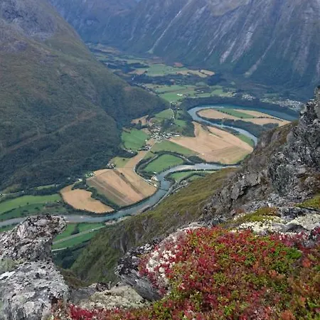 østigård 1810 Feriehus Åndalsnes