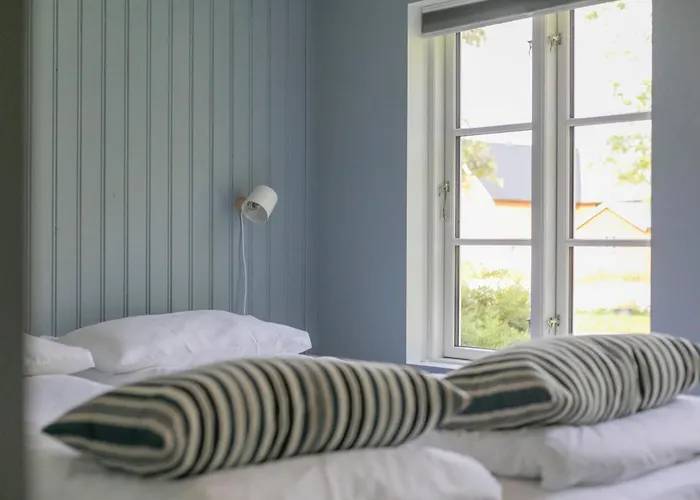 בית נופש Ostigard 1810